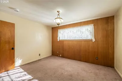 2035 Juniper Ave, Coos Bay, OR 97420 - Photo 19