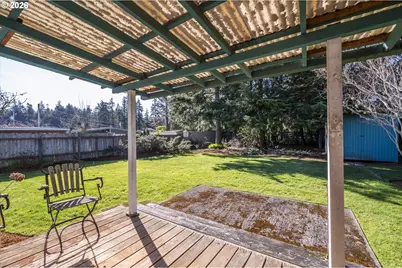 2035 Juniper Ave, Coos Bay, OR 97420 - Photo 27