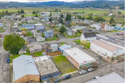 618/620 Spruce St, Myrtle Point, OR 97458 - Photo 9