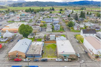 618/620 Spruce St, Myrtle Point, OR 97458 - Photo 7