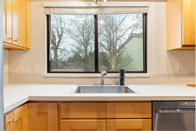 15928 NE Fremont St, Portland, OR 97230 - Photo 17