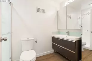 15928 NE Fremont St, Portland, OR 97230 - Photo 23