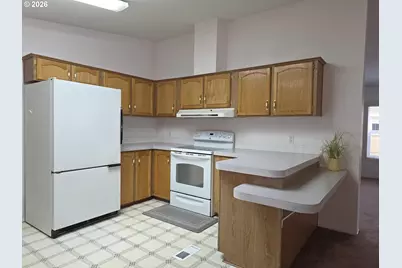 1949 SE Palmquist Rd #121, Gresham, OR 97080 - Photo 5