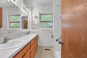 341 SE 153rd Ave, Portland, OR 97233 - Photo 17