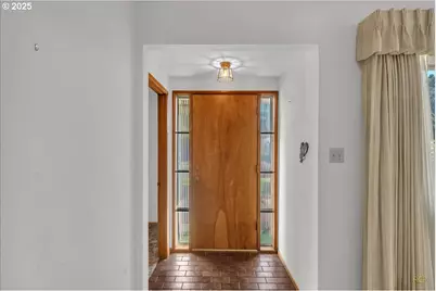 341 SE 153rd Ave, Portland, OR 97233 - Photo 3