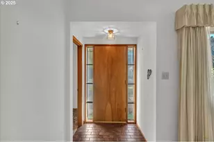 341 SE 153rd Ave, Portland, OR 97233 - Photo 3