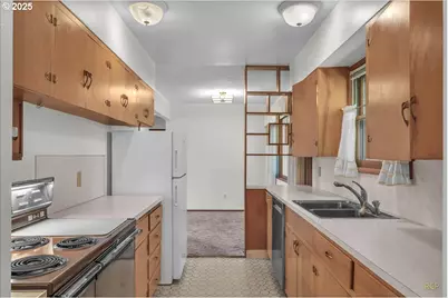 341 SE 153rd Ave, Portland, OR 97233 - Photo 7