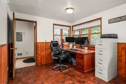 91033 Water St, Coburg, OR 97408 - Photo 13