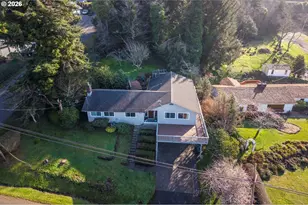 1376 D St, Coos Bay, OR 97420 - Photo 47