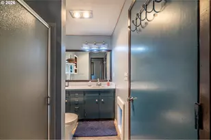 1376 D St, Coos Bay, OR 97420 - Photo 29