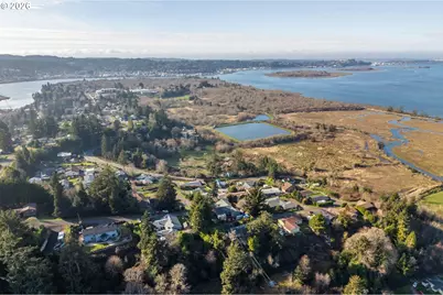 1376 D St, Coos Bay, OR 97420 - Photo 41