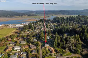 1376 D St, Coos Bay, OR 97420 - Photo 41