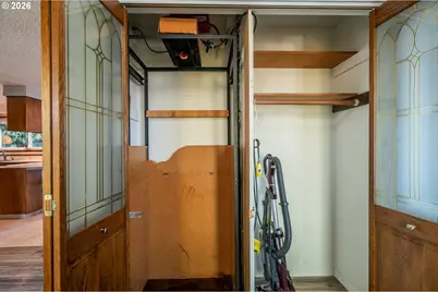 1376 D St, Coos Bay, OR 97420 - Photo 9