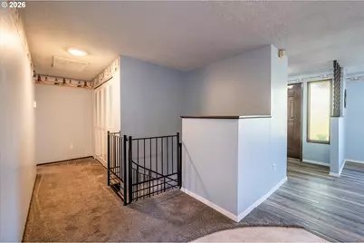 1376 D St, Coos Bay, OR 97420 - Photo 15
