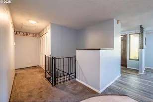 1376 D St, Coos Bay, OR 97420 - Photo 15