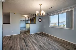 1376 D St, Coos Bay, OR 97420 - Photo 13