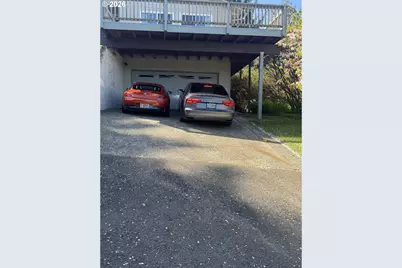 1376 D St, Coos Bay, OR 97420 - Photo 37