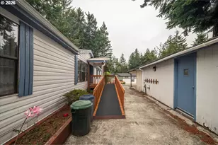 1445 Village Pines Ave, Coos Bay, OR 97420 - Photo 29