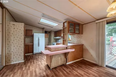 1445 Village Pines Ave, Coos Bay, OR 97420 - Photo 15