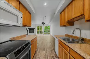 1653 NW Midlake Ln, Beaverton, OR 97006 - Photo 13
