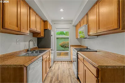 1653 NW Midlake Ln, Beaverton, OR 97006 - Photo 11