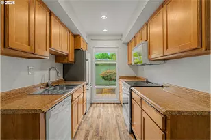 1653 NW Midlake Ln, Beaverton, OR 97006 - Photo 11