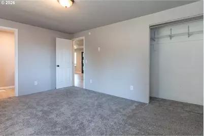 924 NE Central St, Roseburg, OR 97470 - Photo 29