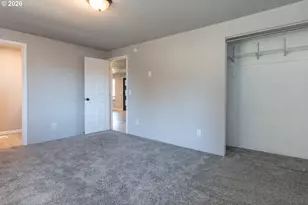 924 NE Central St, Roseburg, OR 97470 - Photo 29