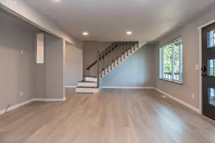 924 NE Central St, Roseburg, OR 97470 - Photo 23