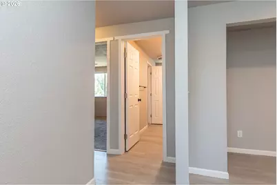 924 NE Central St, Roseburg, OR 97470 - Photo 25