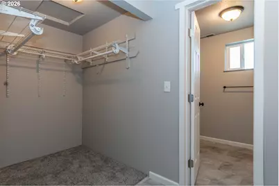 924 NE Central St, Roseburg, OR 97470 - Photo 15