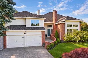 2104 Club House Dr, West Linn, OR 97068 - Photo 1