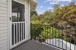 2104 Club House Dr, West Linn, OR 97068 - Photo 23