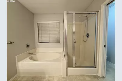 184 SW 105th Ter, Portland, OR 97225 - Photo 23