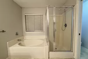 184 SW 105th Terrace, Portland, OR 97225 - Photo 23
