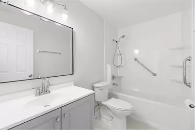 12815 SE Stark St, Portland, OR 97233 - Photo 13