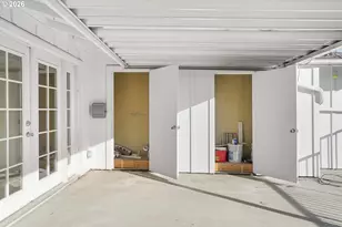 12815 SE Stark St, Portland, OR 97233 - Photo 17