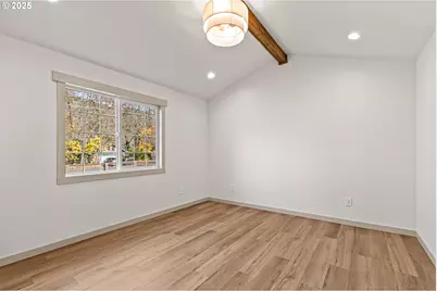 753 Rogue River Hwy, Gold Hill, OR 97525 - Photo 19