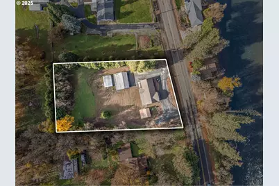 753 Rogue River Hwy, Gold Hill, OR 97525 - Photo 5