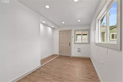 753 Rogue River Hwy, Gold Hill, OR 97525 - Photo 7