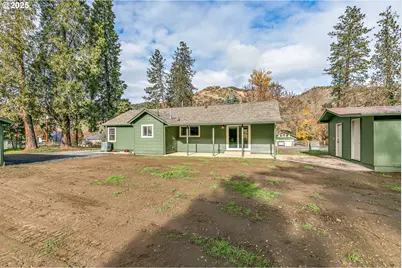 753 Rogue River Hwy, Gold Hill, OR 97525 - Photo 33