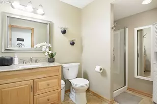 1067 SE Dogwood Ln, Gresham, OR 97080 - Photo 25