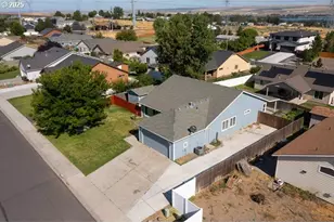 411 Bobwhite Ave, Umatilla, OR 97882 - Photo 35