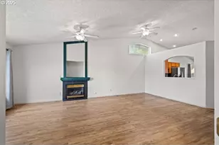 411 Bobwhite Ave, Umatilla, OR 97882 - Photo 5