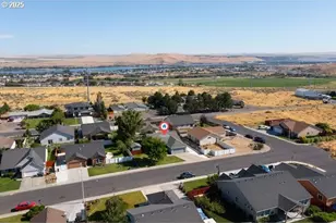 411 Bobwhite Ave, Umatilla, OR 97882 - Photo 39