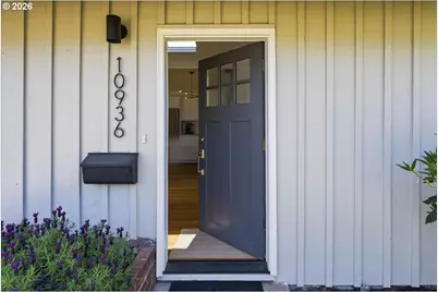 10936 NE Russell St, Portland, OR 97220 - Photo 3