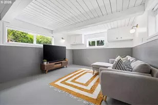 10936 NE Russell St, Portland, OR 97220 - Photo 23