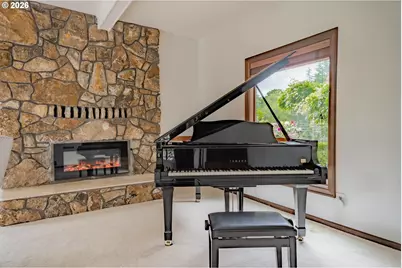 12255 SW Duchilly Ct, Tigard, OR 97224 - Photo 5