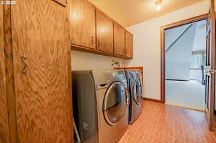 12255 SW Duchilly Ct, Tigard, OR 97224 - Photo 43