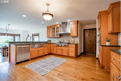 12255 SW Duchilly Ct, Tigard, OR 97224 - Photo 11